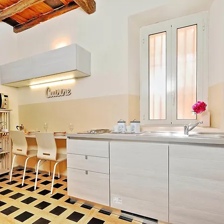 Colosseum Suite-3